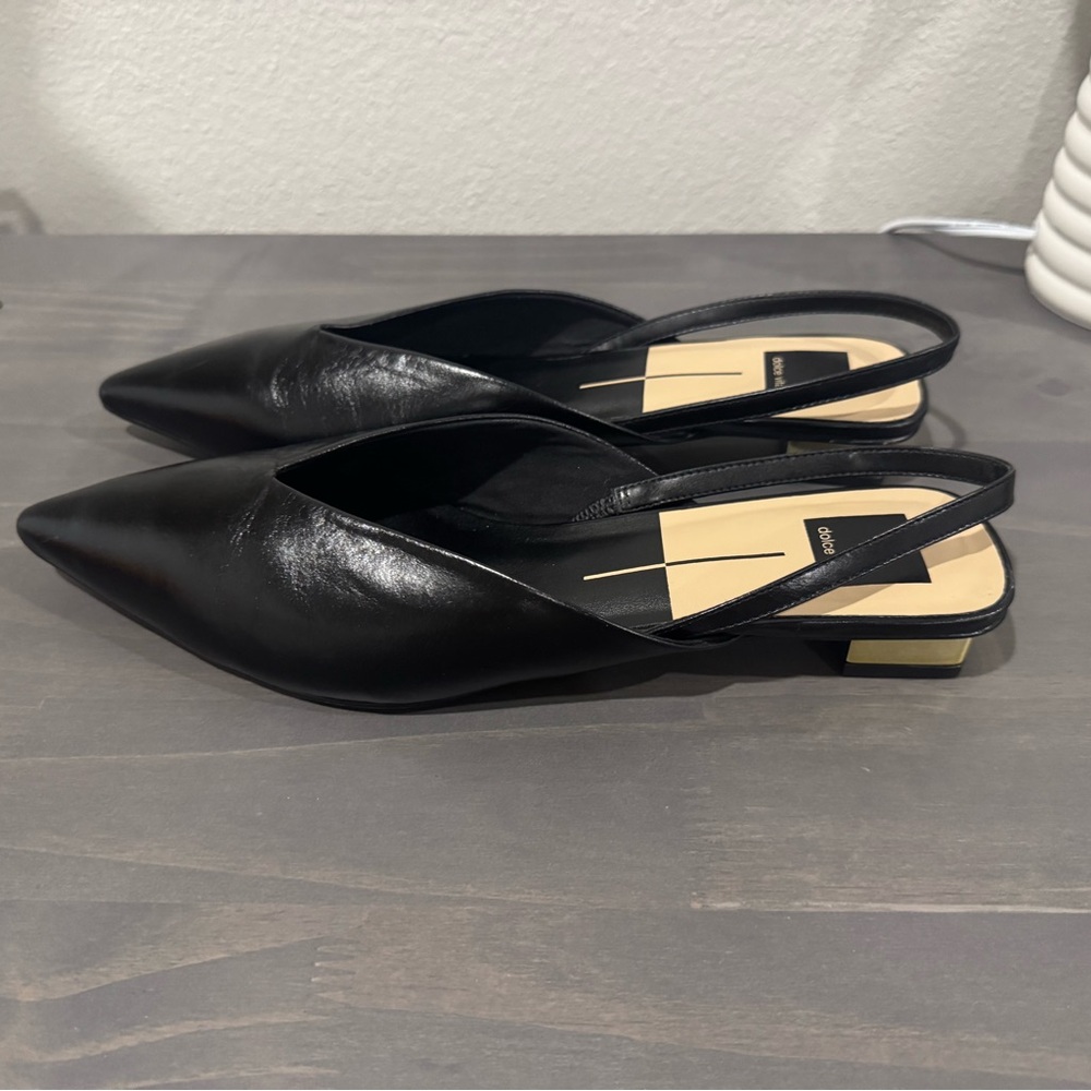 Dolce Vita Women's Black Slingback Flats Gold Heel
